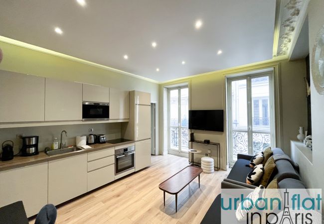  in Paris - Urban Flat 61 - Pretty 3 Bedrooms in Center of Paris