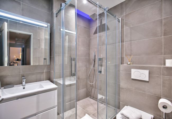 Apartment in Paris - 73 - Urban Luxury Parisian Flat Les Halles Rivoli Apartment in Paris - 73 - Urban Luxury Parisian Flat Les Halles Rivoli