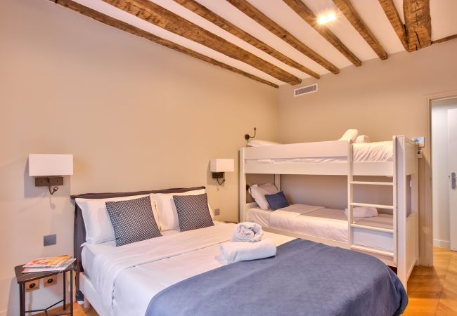 Apartment in Paris - 73 - Urban Luxury Parisian Flat Les Halles Rivoli Apartment in Paris - 73 - Urban Luxury Parisian Flat Les Halles Rivoli