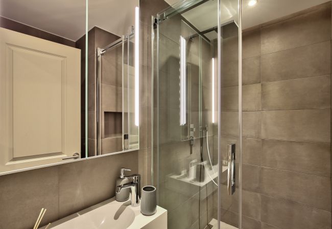 Apartment in Paris - 75 - Urban Jardins du Luxembourg   Apartment in Paris - 75 - Urban Jardins du Luxembourg