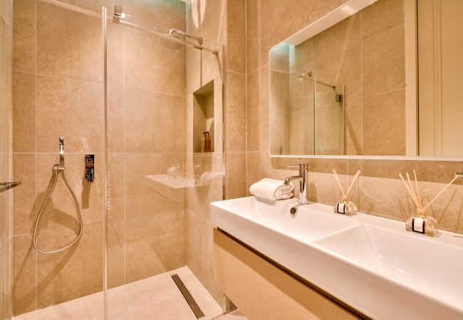 Apartment in Paris - 91 B - Urban Picasso in Le Marais Apartment in Paris - 91 B - Urban Picasso in Le Marais