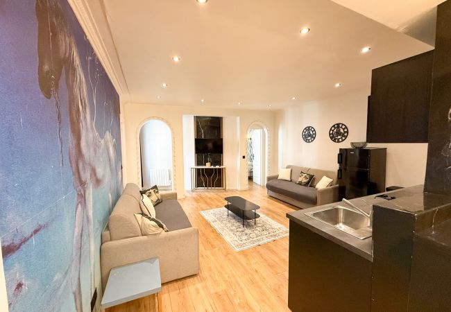  in Paris - Urban Flat 105 - 4BDR Apartment Haussmann Opera