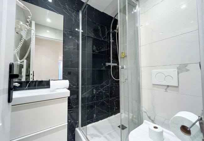 Apartment in Paris - Urban Flat 105 - 4BDR Apartment Haussmann Opera Apartment in Paris - Urban Flat 105 - 4BDR Apartment Haussmann Opera