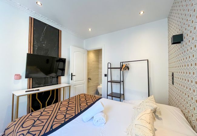 Apartment in Paris - Urban Flat 105 - 4BDR Apartment Haussmann Opera Apartment in Paris - Urban Flat 105 - 4BDR Apartment Haussmann Opera