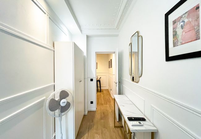 Apartment in Paris - 106 - Urban Luxury Opera Gustav Klimt Apartment in Paris - 106 - Urban Luxury Opera Gustav Klimt