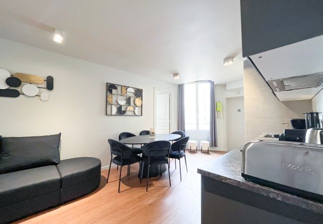 Apartment in Paris - 03 - Urban Formidable in Montorgueil  Apartment in Paris - 03 - Urban Formidable in Montorgueil