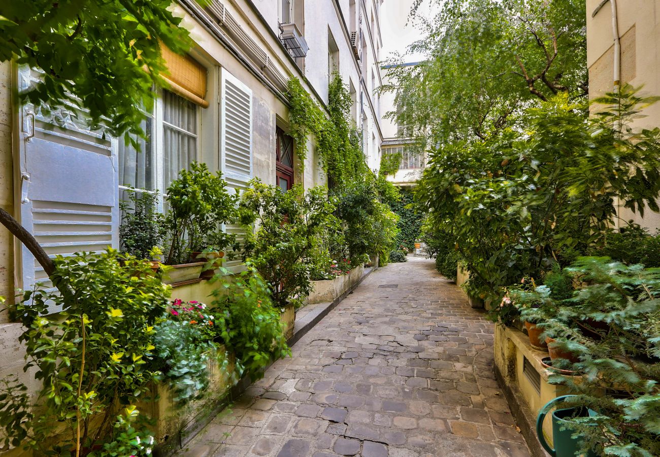 Apartment in Paris - 92 - Beautiful Apartment Montorgueil Apartment in Paris - 92 - Beautiful Apartment Montorgueil