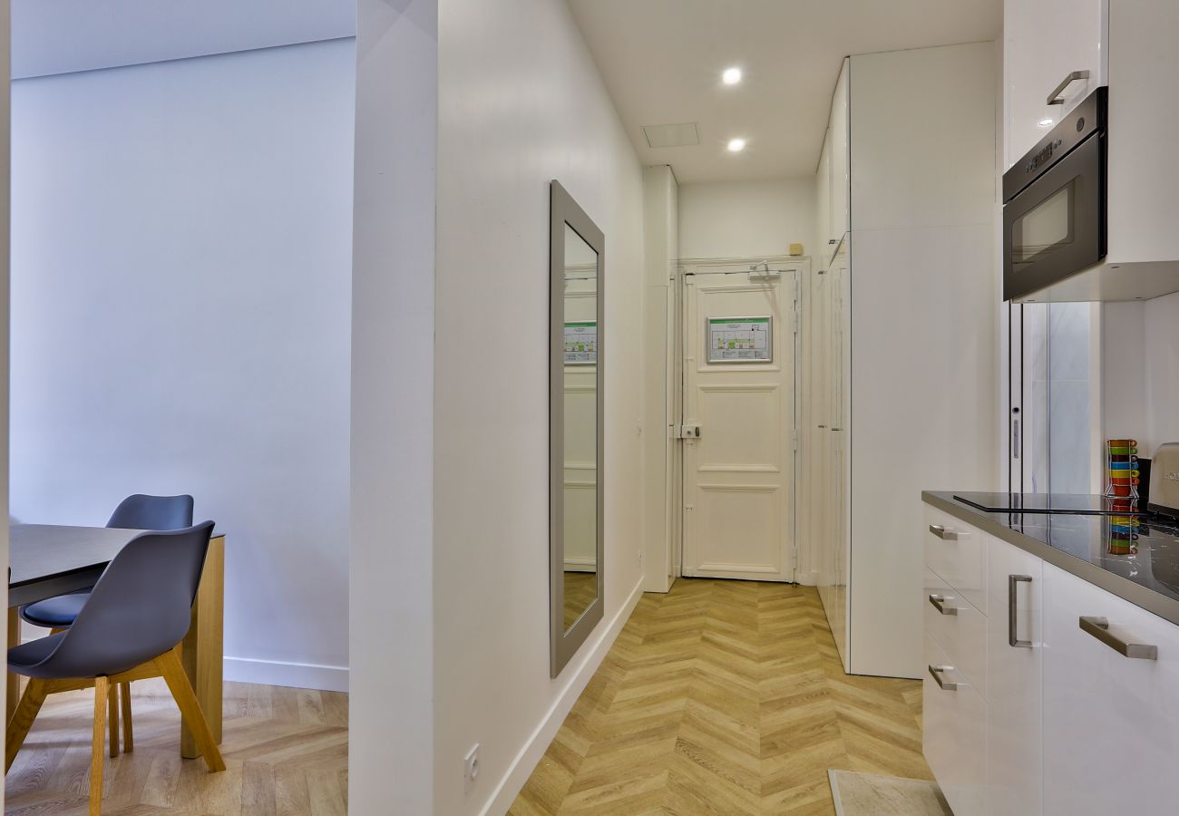 Apartment in Paris - 92 - Beautiful Apartment Montorgueil Apartment in Paris - 92 - Beautiful Apartment Montorgueil