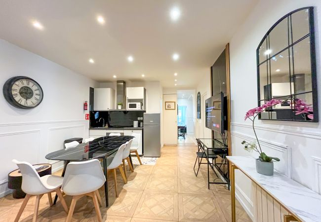 Apartment in Paris - 81 - Paris Luxe Sebastopol Apartment in Paris - 81 - Paris Luxe Sebastopol