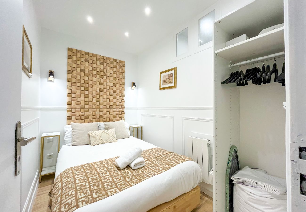 Apartment in Paris - 81 - Paris Luxe Sebastopol Apartment in Paris - 81 - Paris Luxe Sebastopol