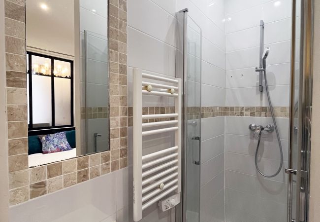 Apartment in Paris - Urban Flat 90 - Karl Lagerfeld Design Apartment in Paris Apartment in Paris - Urban Flat 90 - Karl Lagerfeld Design Apartment in Paris