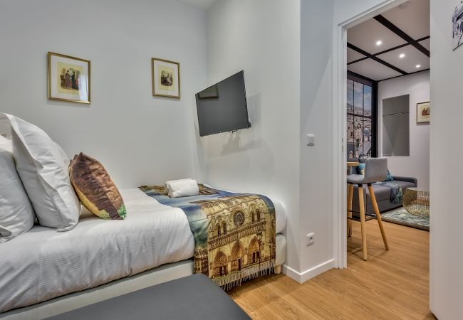 Apartment in Paris - 114 - Urban Saint Denis Couture Apartment in Paris - 114 - Urban Saint Denis Couture