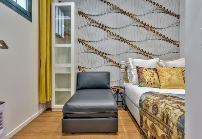 Apartment in Paris - 114 - Urban Saint Denis Couture Apartment in Paris - 114 - Urban Saint Denis Couture