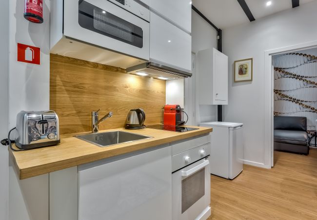 Apartment in Paris - 114 - Urban Saint Denis Couture Apartment in Paris - 114 - Urban Saint Denis Couture