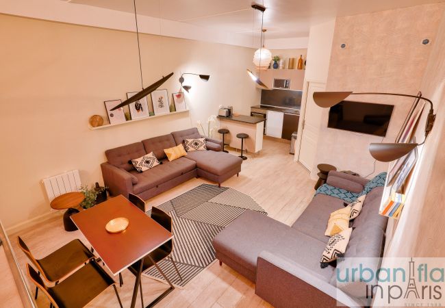 Apartment in Paris - Urban Flat 33 - Charming Flat near Champs-Elysees Apartment in Paris - Urban Flat 33 - Charming Flat near Champs-Elysees
