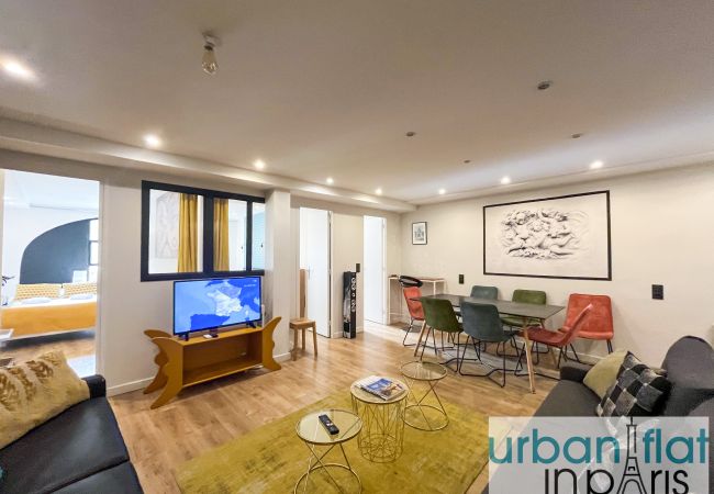  in Paris - Urban Flat 120 - Charming 3 bedroom Flat in Le Marais