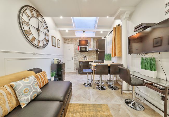 Apartment in Paris - 38 - Atelier Mona Lisa  Apartment in Paris - 38 - Atelier Mona Lisa