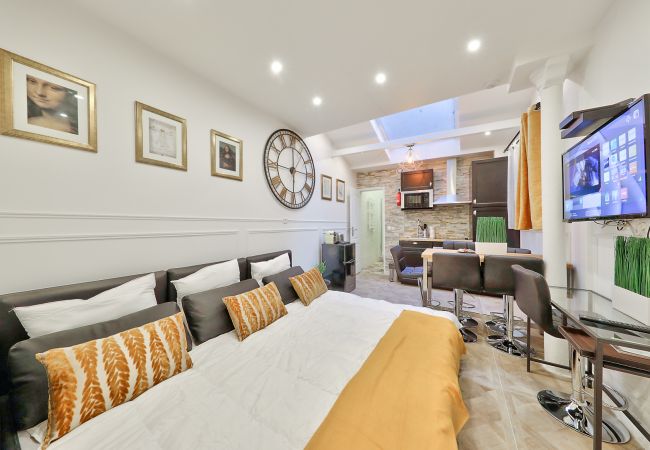 Apartment in Paris - 38 - Atelier Mona Lisa  Apartment in Paris - 38 - Atelier Mona Lisa