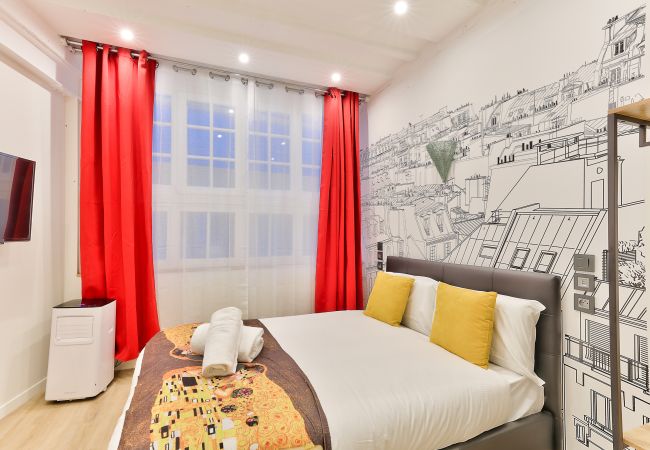 Apartment in Paris - Uran Flat 125 - Montorgueil Street Art Apartment in Paris - Uran Flat 125 - Montorgueil Street Art