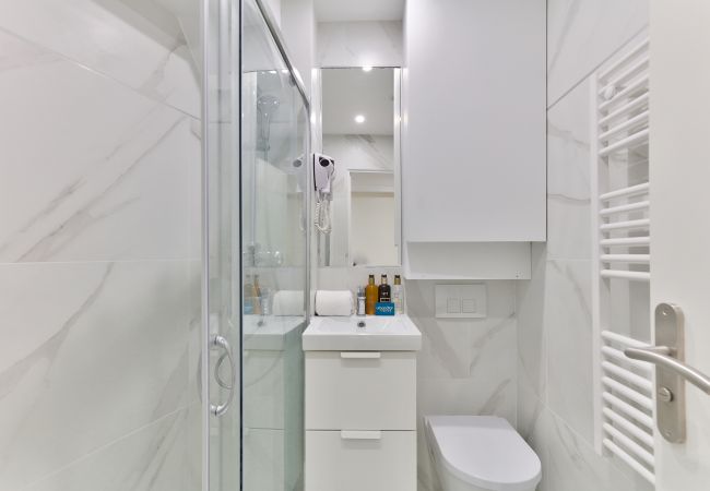 Apartment in Paris - Uran Flat 125 - Montorgueil Street Art Apartment in Paris - Uran Flat 125 - Montorgueil Street Art