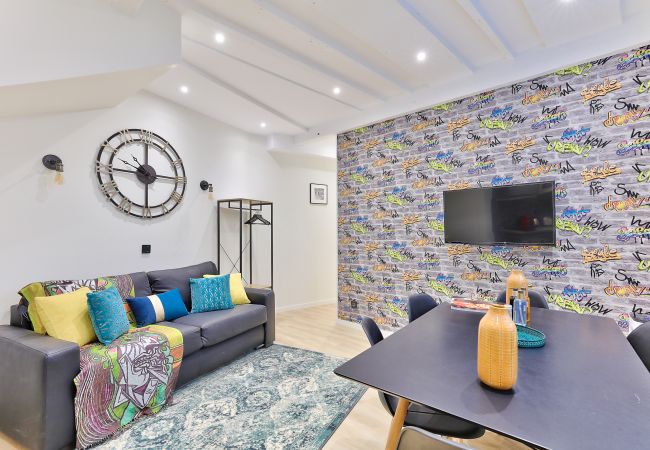 Apartment in Paris - Uran Flat 125 - Montorgueil Street Art Apartment in Paris - Uran Flat 125 - Montorgueil Street Art