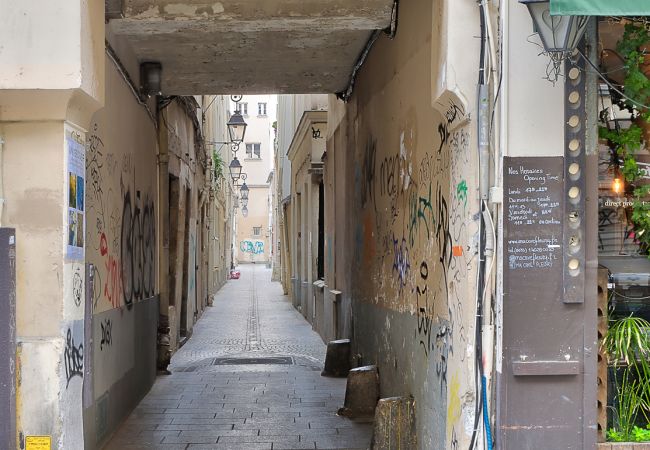 Apartment in Paris - Uran Flat 125 - Montorgueil Street Art Apartment in Paris - Uran Flat 125 - Montorgueil Street Art