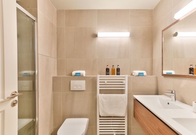 Apartment in Paris - 131 - ⭐⭐⭐⭐⭐ Urban Brand New 110m2 Beautiful Flat in Montorgueil  Apartment in Paris - 131 - ⭐⭐⭐⭐⭐ Urban Brand New 110m2 Beautiful Flat in Montorgueil