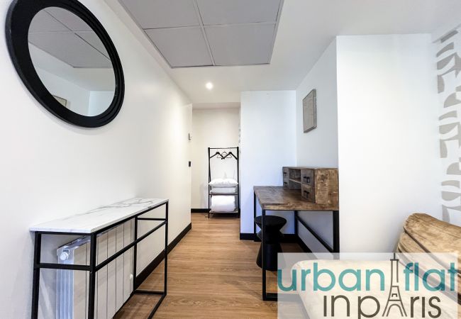 Apartment in Paris - Urban Flat 128 - Beautiful 4 BDR Flat Champs-Elysees Apartment in Paris - Urban Flat 128 - Beautiful 4 BDR Flat Champs-Elysees