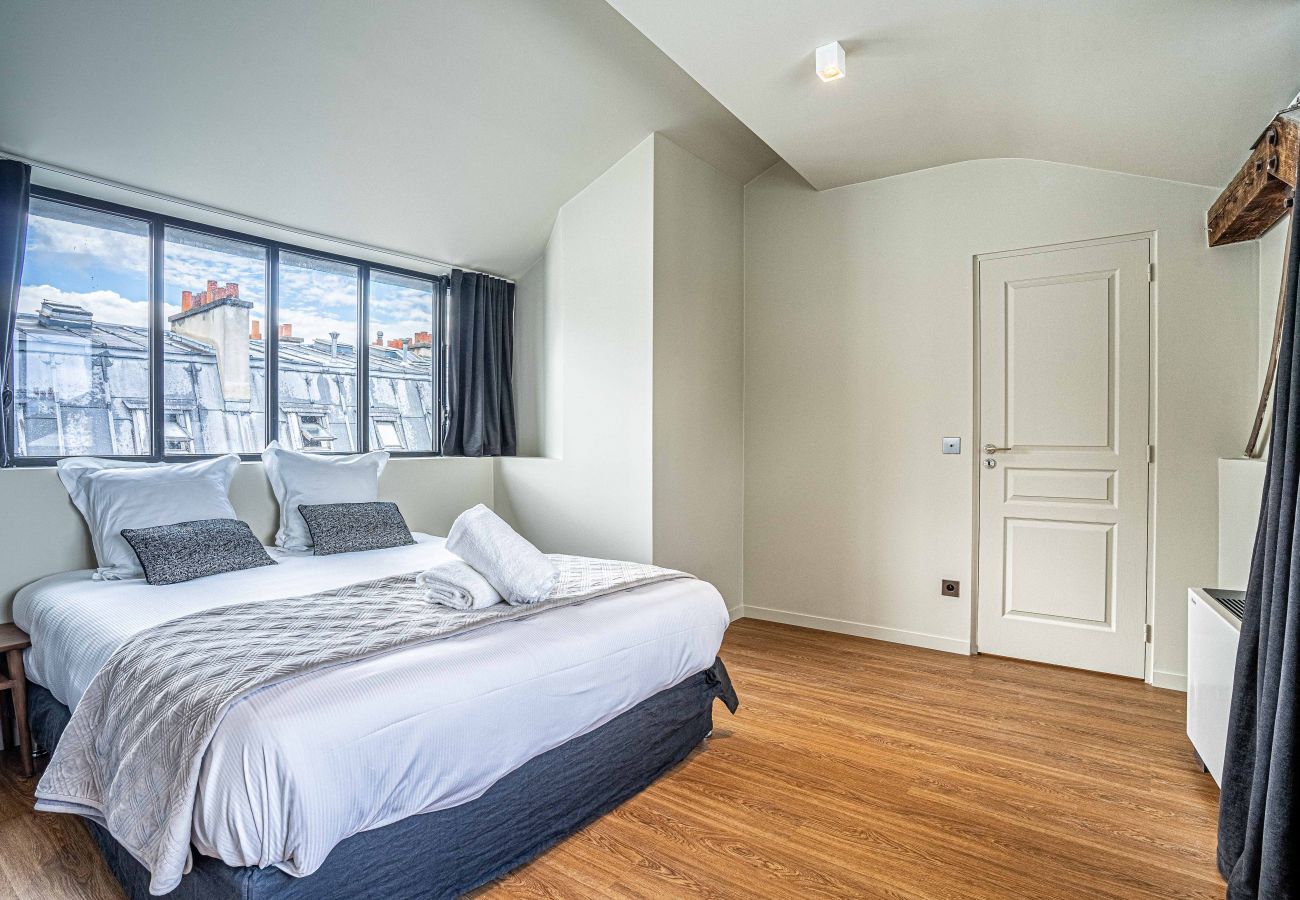 Apartment in Paris - 135 A - Urban Five Star Apartment in Center of Paris Apartment in Paris - 135 A - Urban Five Star Apartment in Center of Paris