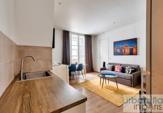 Apartment in Paris - Urban Flat 62 - Charming 3BDR in Triangle d'Or - only 100m from Champs-Elysees Apartment in Paris - Urban Flat 62 - Charming 3BDR in Triangle d'Or - only 100m from Champs-Elysees