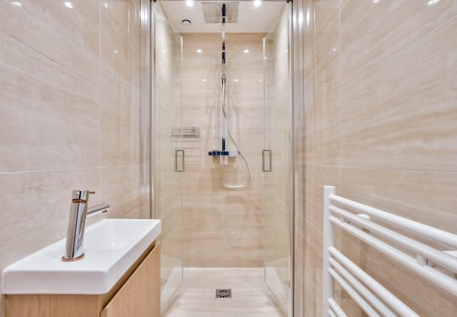 Apartment in Paris - 102 - Urban Opera Picasso Apartment in Paris - 102 - Urban Opera Picasso