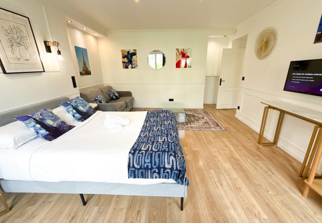 Apartment in Paris - 102 - Urban Opera Picasso Apartment in Paris - 102 - Urban Opera Picasso