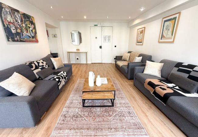 Apartment in Paris - 102 - Urban Opera Picasso Apartment in Paris - 102 - Urban Opera Picasso