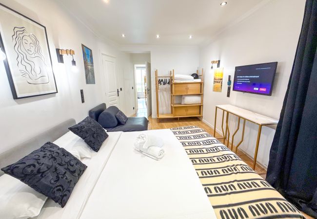 Apartment in Paris - 102 - Urban Opera Picasso Apartment in Paris - 102 - Urban Opera Picasso