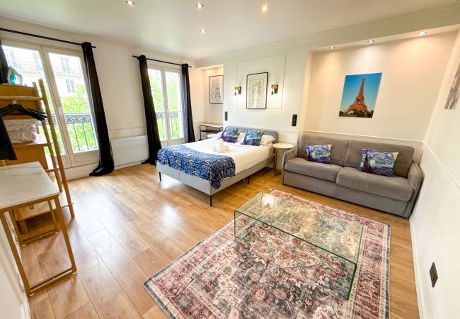 Apartment in Paris - 102 - Urban Opera Picasso Apartment in Paris - 102 - Urban Opera Picasso