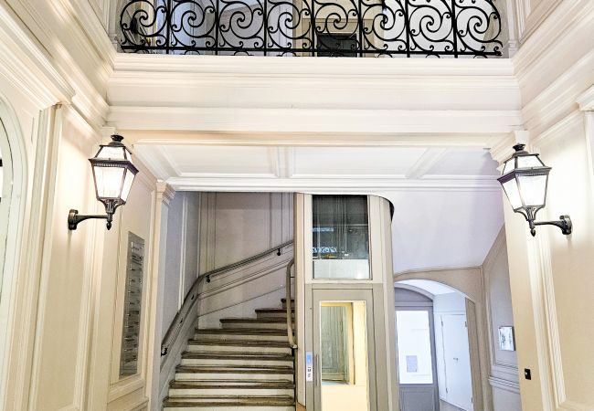 Apartment in Paris - 102 - Urban Opera Picasso Apartment in Paris - 102 - Urban Opera Picasso