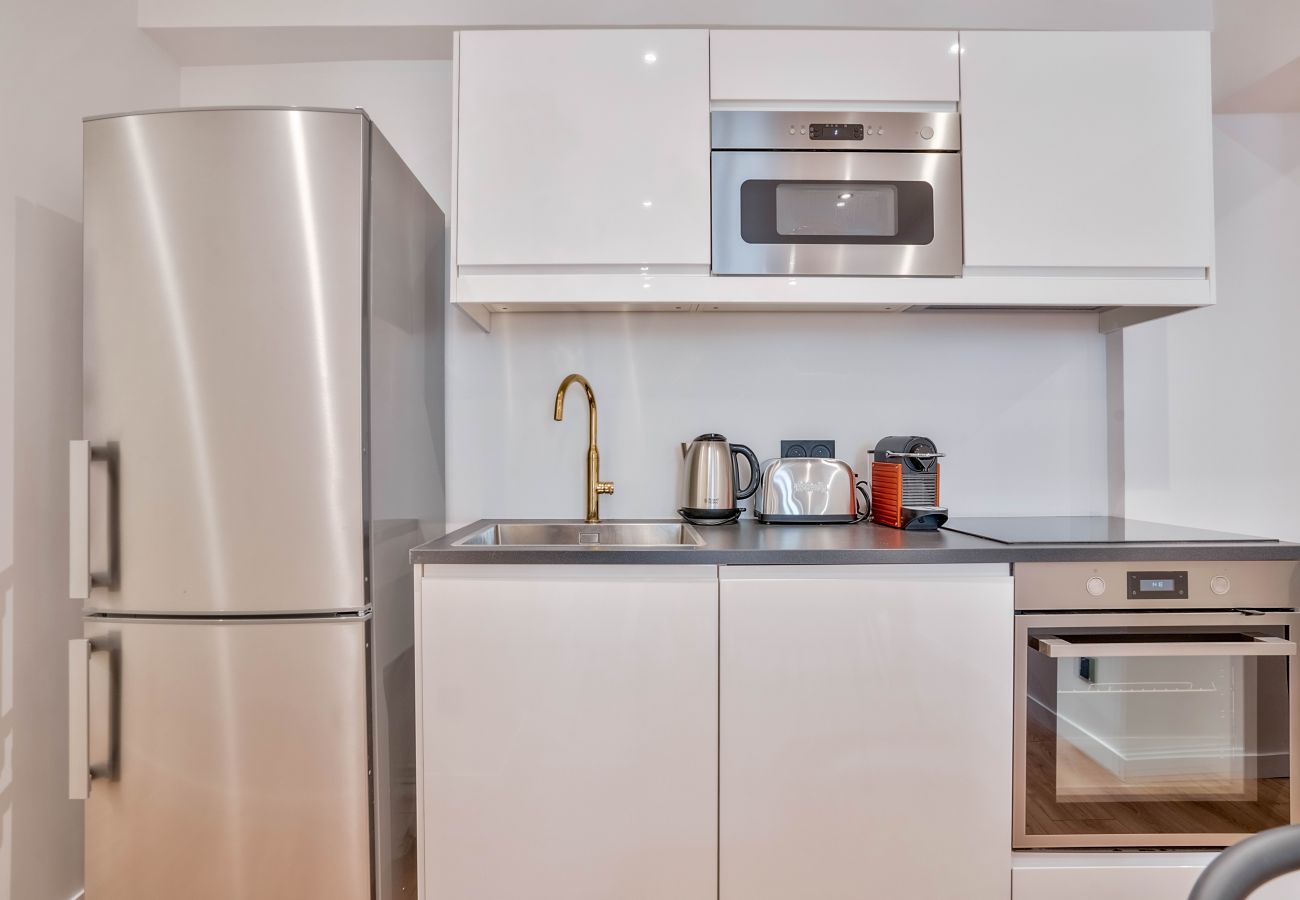 Apartment in Paris - 102 - Urban Opera Picasso Apartment in Paris - 102 - Urban Opera Picasso