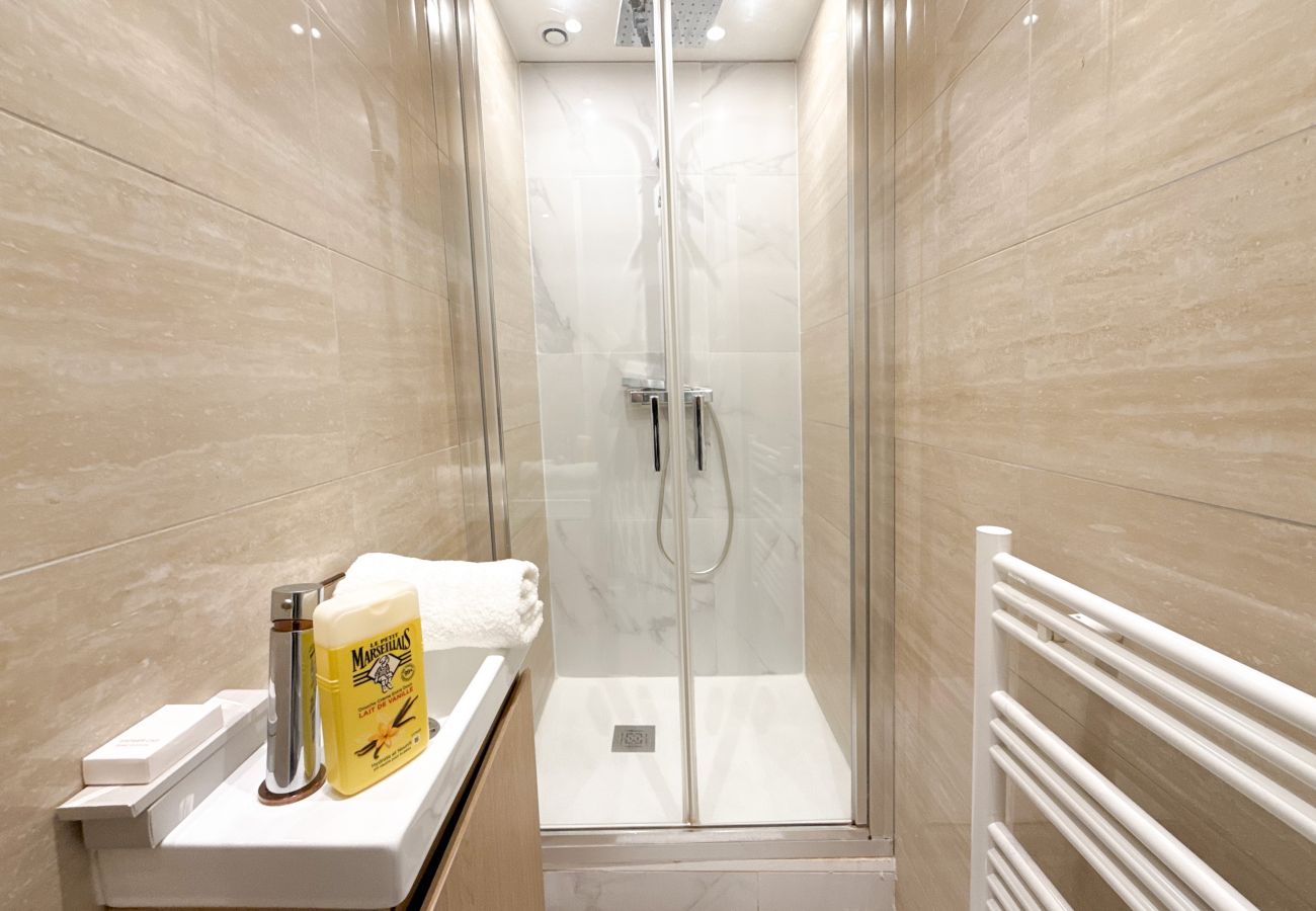 Apartment in Paris - 102 - Urban Opera Picasso Apartment in Paris - 102 - Urban Opera Picasso