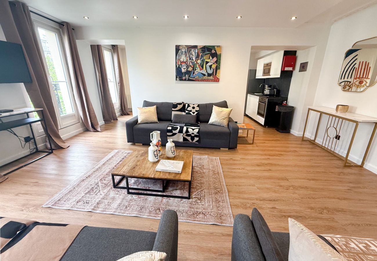 Apartment in Paris - 102 - Urban Opera Picasso Apartment in Paris - 102 - Urban Opera Picasso