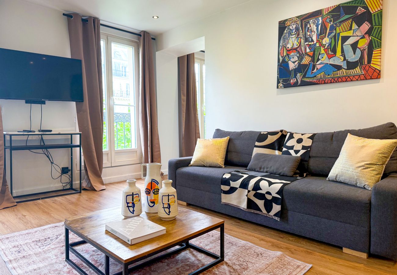 Apartment in Paris - 102 - Urban Opera Picasso Apartment in Paris - 102 - Urban Opera Picasso