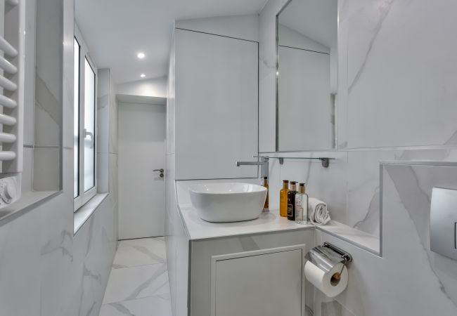 Apartment in Paris - 115 B - Urban Vuitton Saint Denis Apartment in Paris - 115 B - Urban Vuitton Saint Denis