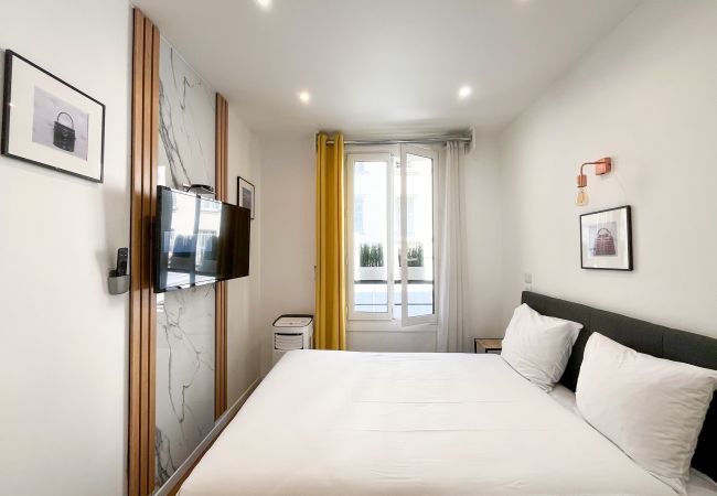 Apartment in Paris - 115 B - Urban Vuitton Saint Denis Apartment in Paris - 115 B - Urban Vuitton Saint Denis