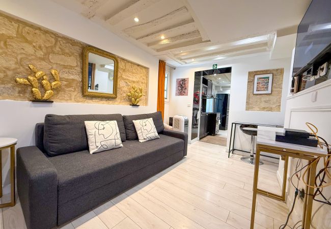 Apartment in Paris - Urban Flat 41 - Atelier Star Wars Montorgueil  Apartment in Paris - Urban Flat 41 - Atelier Star Wars Montorgueil