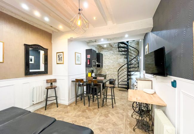 Apartment in Paris - Urban Flat 32 - Atelier Duplex in Center of Paris  Apartment in Paris - Urban Flat 32 - Atelier Duplex in Center of Paris