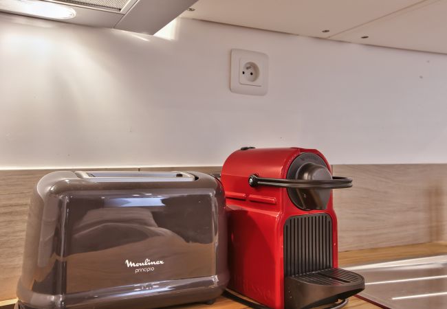 Apartment in Paris - 65 - French Cancan Saint-Denis Apartment in Paris - 65 - French Cancan Saint-Denis