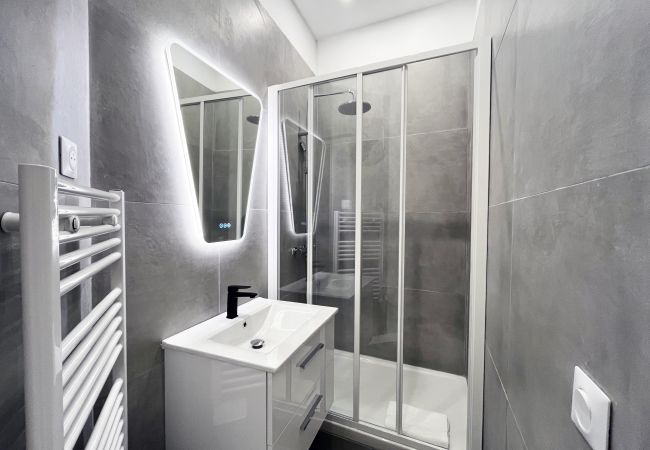 Apartment in Paris - Urban Flat 08 - The Panoramic Flat in Paris Apartment in Paris - Urban Flat 08 - The Panoramic Flat in Paris