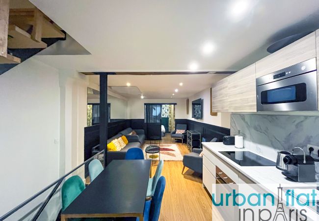  in Paris - Urban Flat 31 - Charming Triplex in Paris