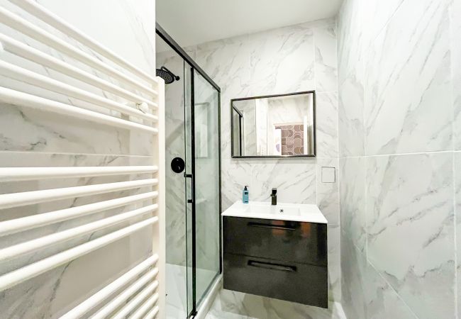 Apartment in Paris -  Urban Flat 67 - Spacious Parisian Flat in Paris Apartment in Paris -  Urban Flat 67 - Spacious Parisian Flat in Paris