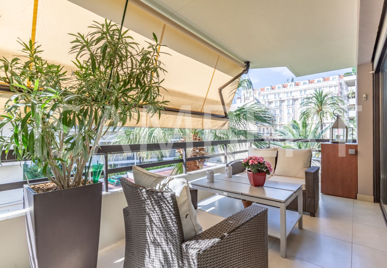 Apartment in Cannes - Sublime Apartment in Cannes La Croisette - 100m from the beach Apartment in Cannes - Sublime Apartment in Cannes La Croisette - 100m from the beach