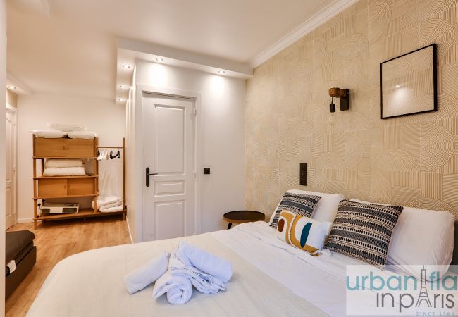 Apartment in Paris - Urban Flat  103 - Spacious Flat near Grands Boulevards Apartment in Paris - Urban Flat  103 - Spacious Flat near Grands Boulevards